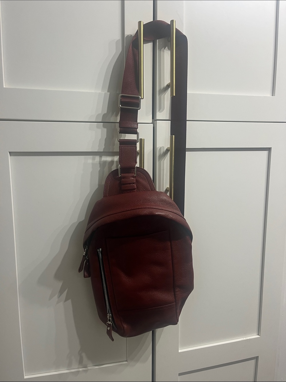 Men's Burgundy Leather Crossbody Bag with Adjustable Strap